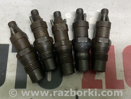 Форсунка топливная для Volkswagen Golf III Mk3 (09.1991-06.2002) Львов 068130202F
