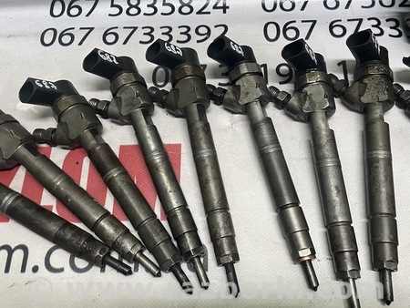Форсунка топливная для Mercedes-Benz C203 Львов A6110700687, 0445110025