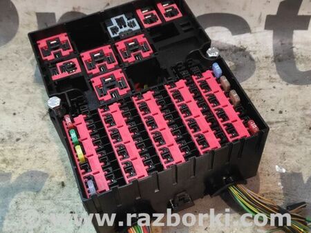 Блок предохранителей для Ford Fusion 1 поколение (02-12) Киев 6N1T14401ACG