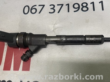 Форсунка топливная для Toyota Yaris (05-11) Львов 23670-33010, 0445110085