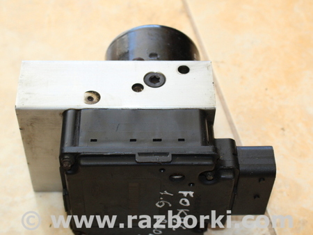Блок ABS для Ford Focus 1 (07.1998 - 09.2004) Львов 10.0948-0102.3, HRF0B02E51, 5WK8448, 98AG-2C285-BE