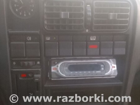 Консоль центральная для Opel Omega A (1986-1993) Горохів