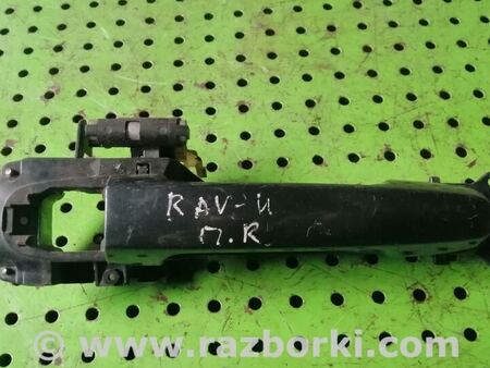 Ручка передней правой двери для Toyota RAV-4 (05-12) Киев 6920152010