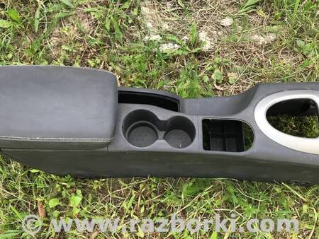 Подлокотник для Nissan Qashqai (07-14) Киев 96910JD000