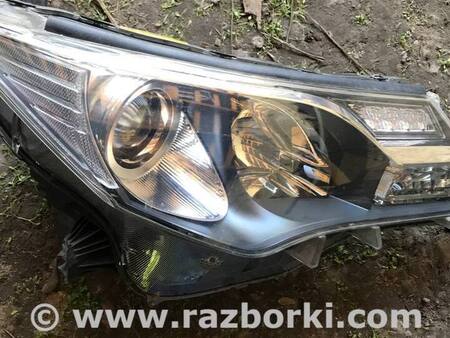Фара передняя правая для Toyota RAV-4 (13-15) Киев 8113042542