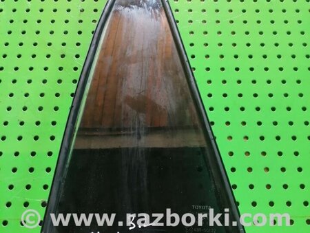 Форточка (глухое стекло) дверей задней левой для Toyota RAV-4 (05-12) Киев 6818942040