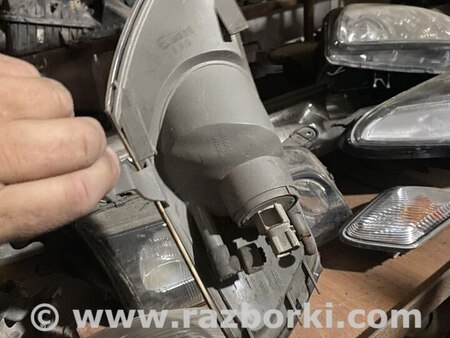 Поворотник правый для Mazda 626 GF/GW (1997-2002) Днепр