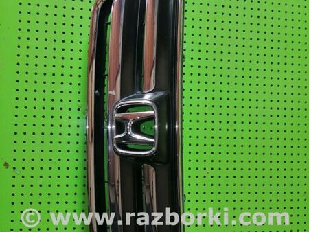 Решетка радиатора для Honda CR-V (02-06) Киев 71121SCAA01