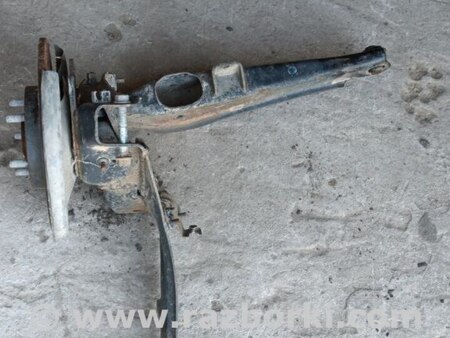Кулак задний левый для Mitsubishi Outlander Киев 4125A111