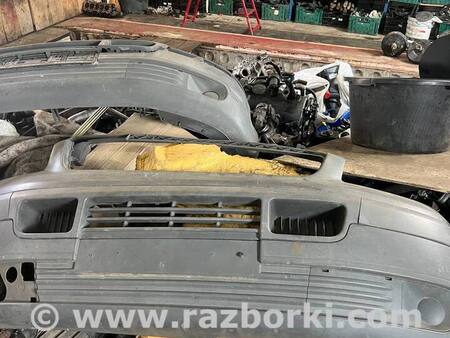 Бампер передний для Volkswagen T5 Transporter, Caravelle (10.2002-07.2015) Киев 7H0807101F7G9