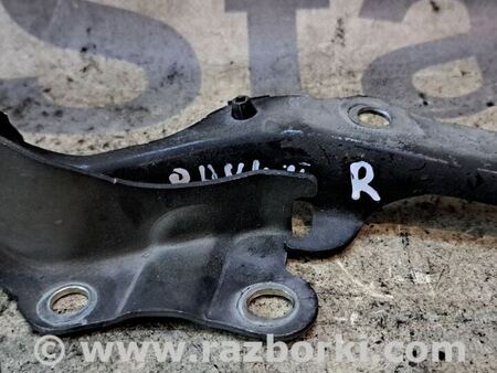 Петля капота правая для Toyota RAV-4 (00-05) Киев 5341042030