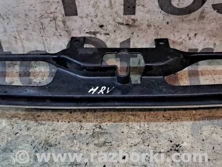 Решетка радиатора для Honda HR-V (98-05) Киев 71120S2H000