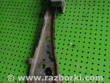 Рычаг задний продольный нижний правый  для Toyota RAV-4 (05-12) Киев 4876042010