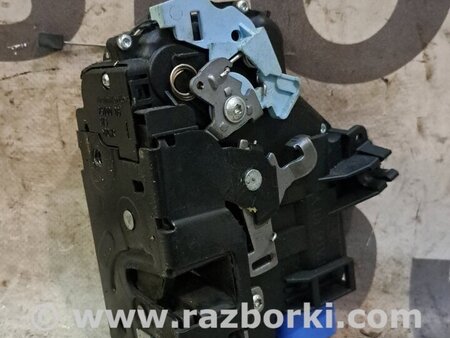 Замок двери передней левой для Skoda Octavia A5 Киев 3D1837015AP