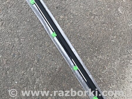 Молдинг двери для Honda CR-V (07-11) Киев 72910-SWA-A01