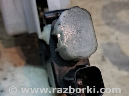 Замок двери передней правой для Honda HR-V (98-05) Киев 72110S4NG11