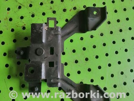 Кронштейн замка капота для Ford Fiesta Mk6 (2008-2017) Киев 1751199