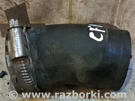Патрубок интеркулера для Skoda Octavia A5 Киев 5N0145828E