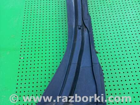Пластик под лобовое стекло для Honda CR-V (07-11) Киев 74228SWWG00