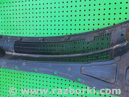 Пластик под лобовое стекло для Hyundai Trajet (1999-2007) Киев 861603A000