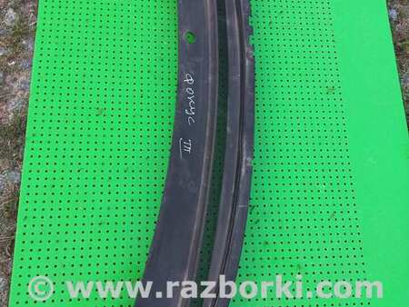 Пластик под лобовое стекло для Ford Focus 3 (01.2010 - 03.2018) Киев 1437467