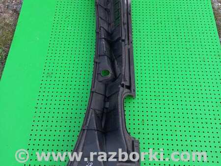Пластик под лобовое стекло для Toyota RAV-4 (05-12) Киев 5578142070