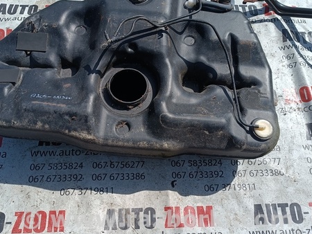 Топливный бак для Nissan Primera P12 Львов 17205-5M300