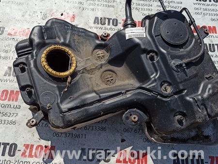 Топливный бак для Audi (Ауди) A4 B8 - 8K2, 8K5 (08.2007-11.2015) Львов 8K0201085, 8K0201021FR, 8K02012WD