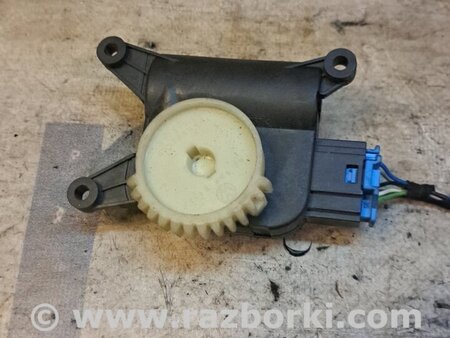 Моторчик заслонки печки для Skoda Fabia New Киев 0132801357