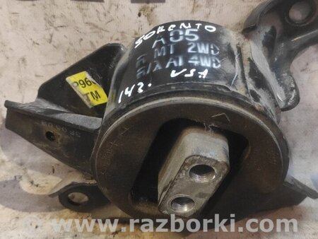 Подушка двигателя левая для KIA Sorento XM Киев 218302P960