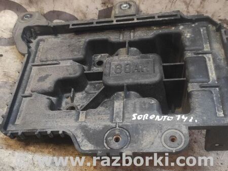 Кронштейн АКБ для KIA Sorento XM Киев 371502P200