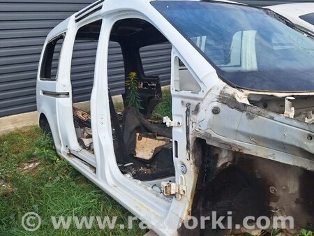 Стойка кузова центральная для Volkswagen Caddy 3 (2003-2020) Житомир