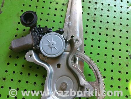 Стеклоподъемник задний правый для Toyota RAV-4 (05-12) Киев 6980342040
