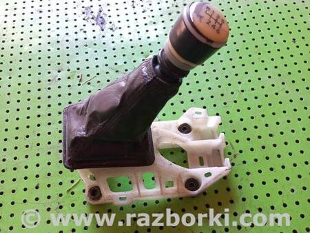 Кулиса для Toyota RAV-4 (05-12) Киев 3353042070