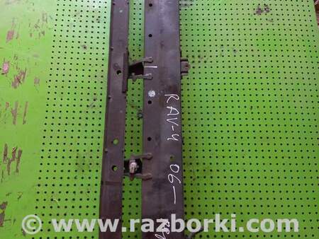 Усилитель переднего бампера для Toyota RAV-4 (05-12) Киев 5202142050