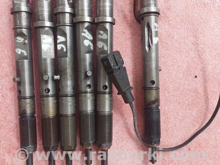 Форсунки для Hyundai H1 Одесса 338004a160
338004a110