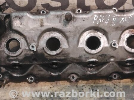 Клапанная крышка для Toyota RAV-4 (00-05) Киев 1120127012