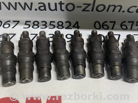 Форсунка топливная для Volkswagen Golf (все года выпуска) Львов 068130202, kca30s44