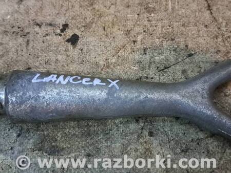 Буксировочный крюк для Mitsubishi Lancer X 10 (08-17) Киев MN165999