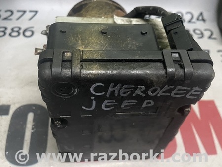 Блок ABS для Jeep Grand Cherokee Львов 56041821AA