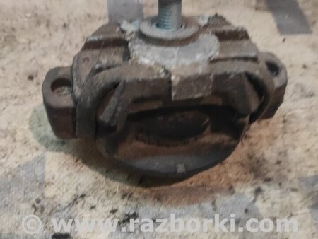 Подушка КПП для Audi (Ауди) A8 D3 (07.2002-10.2009) Киев 4E0399151AP