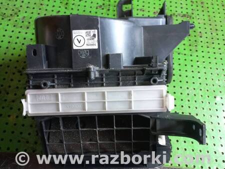 Корпус печки для Toyota RAV-4 (00-05) Киев 8713042150