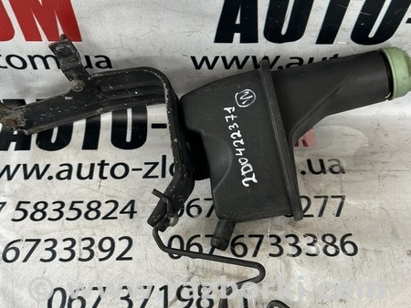Бачок жидкости гидроусилителя для Volkswagen LT Львов 2D0422371