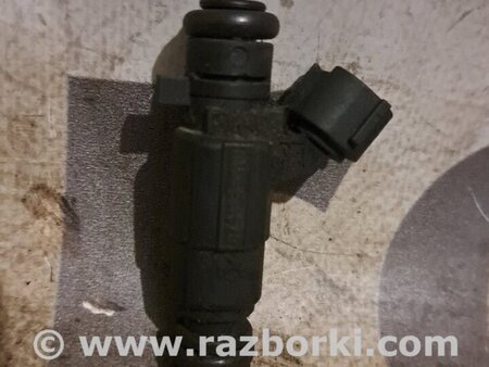 Форсунка топливная для Audi (Ауди) A8 D3 (07.2002-10.2009) Киев 079133551B