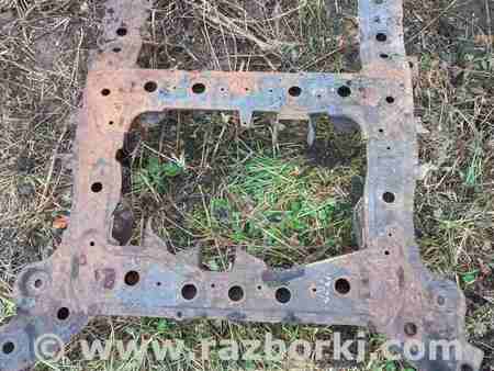 Передняя балка для Suzuki Grand Vitara Киев 458065J000