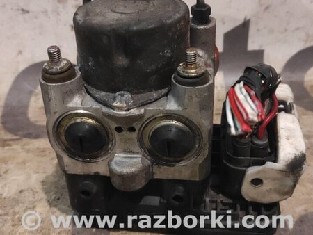 Блок управления ABS для Toyota RAV-4 (00-05) Киев 4451042080