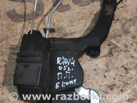 Замок двери передней правой для Toyota RAV-4 (00-05) Киев 6931042330