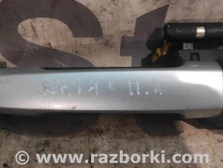 Ручка передней левой двери для Toyota RAV-4 (00-05) Киев 6920242010