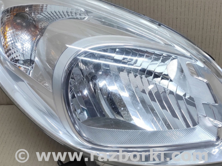Фара передняя правая для Renault Kangoo Львов 260102647R