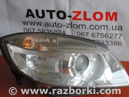 Фара передняя правая для Skoda Fabia Львов  5J1941016A
